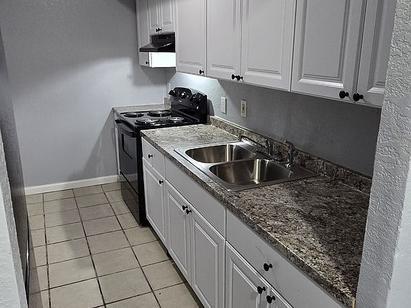 3rd image of 2022 11th St W