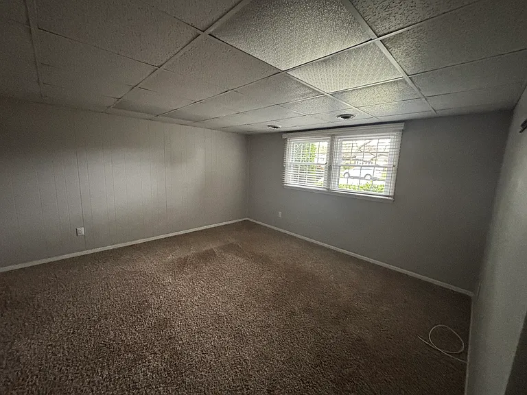 931 Iroquois Dr — Photo 14