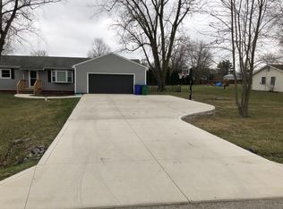 4732 Hursh Rd, Fort Wayne, IN 46845