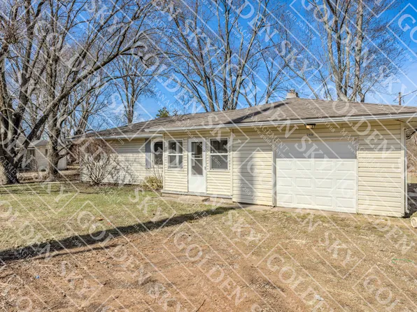 5900 W River Rd, Muncie, IN 47304
