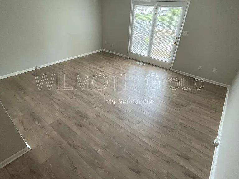 8536 Hague Rd — Photo 6