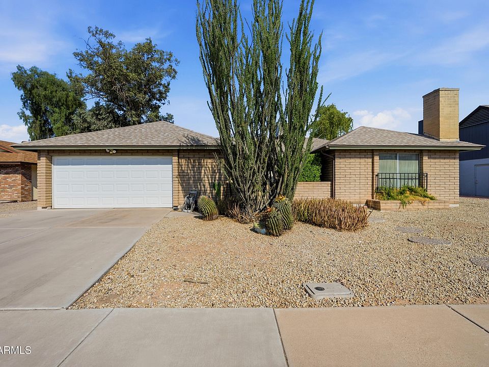 1st image of 2566 S PATTERSON --