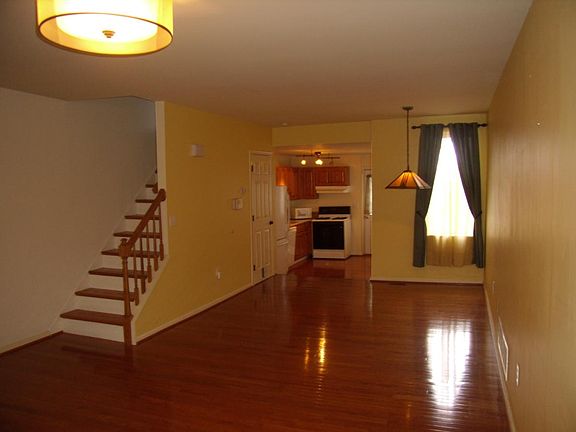 2nd image of 1236 N Walnut St
