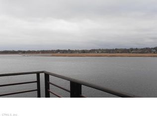 725 Popes Island Rd, Milford, CT 06461