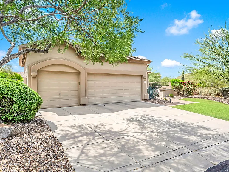 7259 E Tyndall St — Photo 3