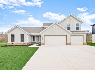 2525 Fairway Cir, Pea Ridge, AR 72751