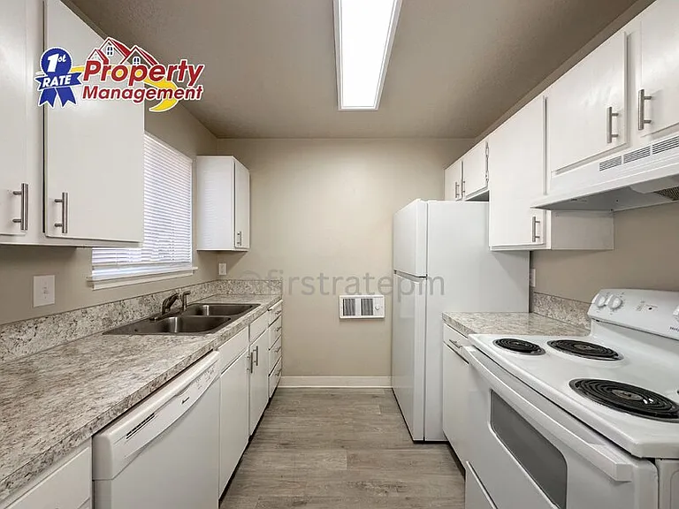 4111 W Dorian St — Photo 7