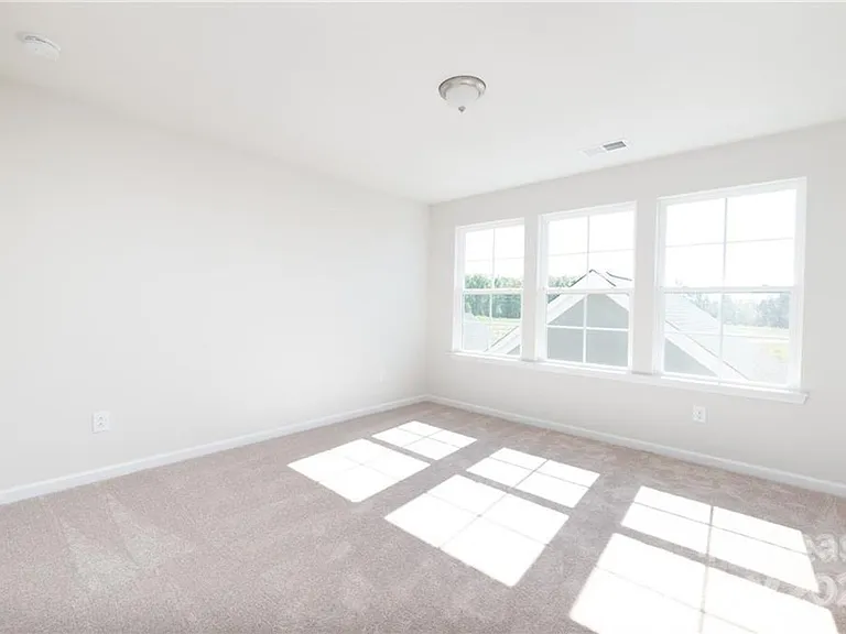 6929 Walnut Branch Ln — Photo 6