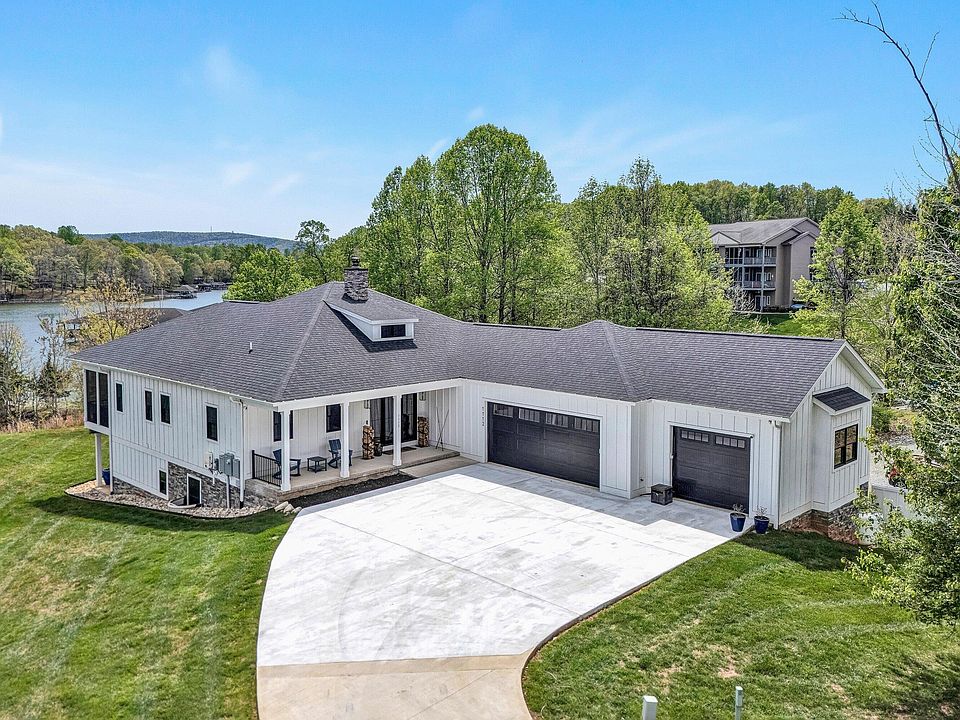 1st image of 1112 Coves End Rd