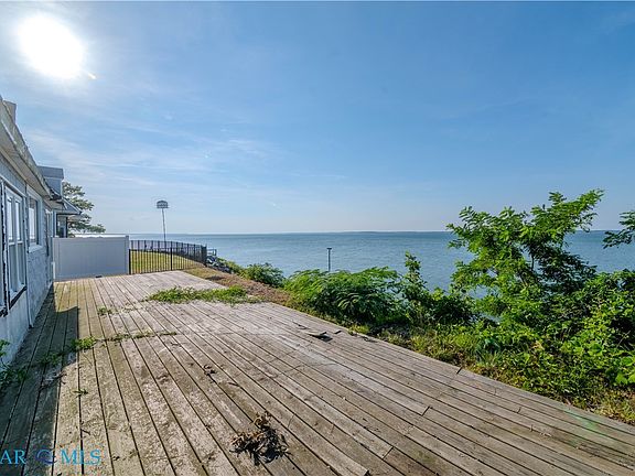 5th image of 34 Orion Ave