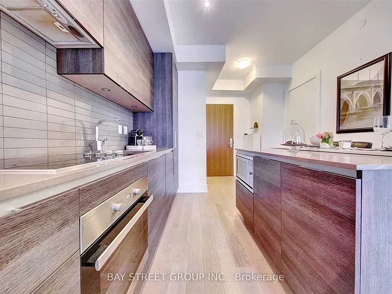 200 Bloor St W #1409 — Photo 15