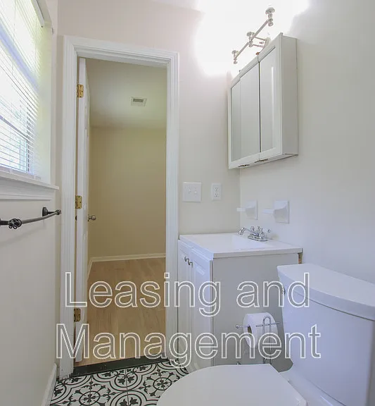 305 Millcreek Dr — Photo 13