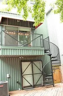 1315 Buckner St — Photo 23