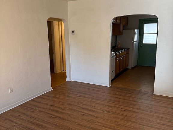 2nd image of 1834 Lake Sue Dr