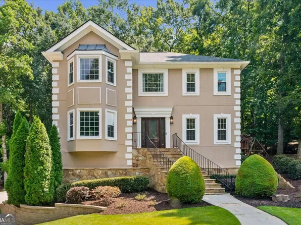 2995 Georgian Manor Dr, Johns Creek, GA 30022