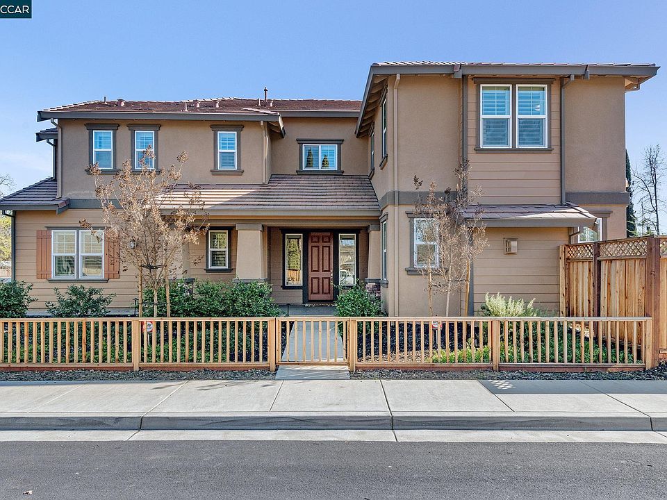 1st image of 929 Autumn Brook Pl