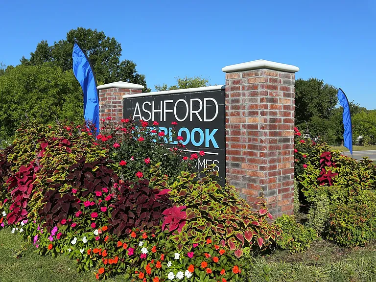 The Arden Overlook Apartments — Photo 16
