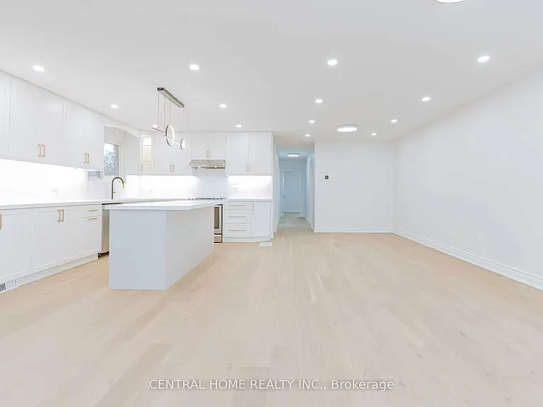 47 Sherwood Forest Dr #MAIN — Photo 7