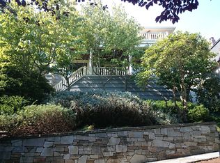 1521 16th Ave E, Seattle, WA 98112