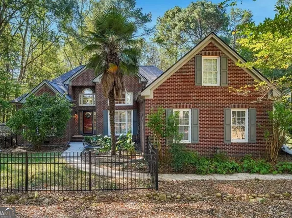 226 Hidden Lakes Trl, Jefferson, GA 30549