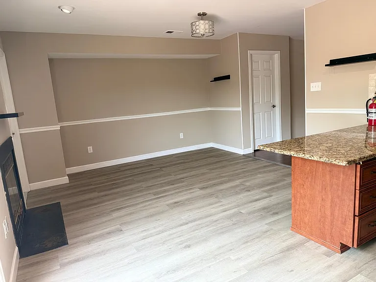 103 Bedford Pl — Photo 6