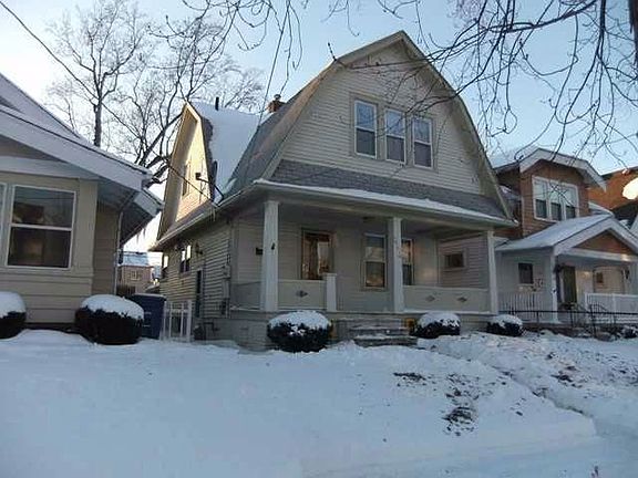 2nd image of 644 Carlton St