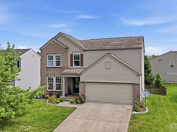 3rd image of 6472 Woodcreek Dr