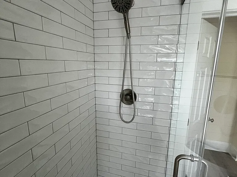 27 E 3rd St #4 — Photo 10