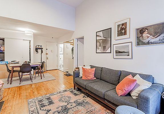 2nd image of 22 W 83rd St APT 1A