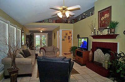 3rd image of 1123 Cardinal Oaks Dr