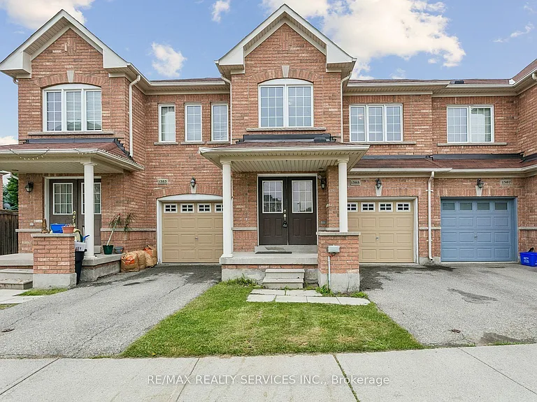 1385 Costigan Rd — Photo 1