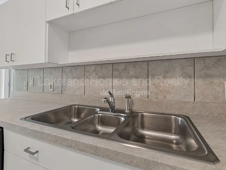 95 Woodside Dr — Photo 25