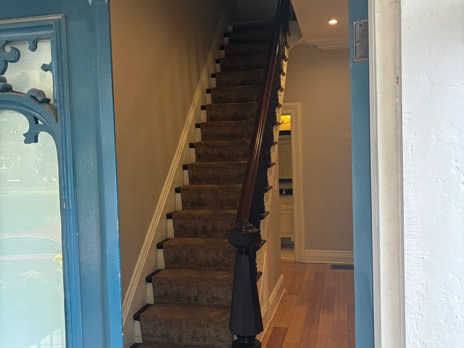 2 bed, 1.5 bath, 1200 sqft, $1,850 — Photo 2