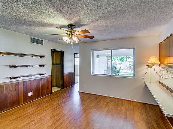 5th image of 4024 W Glendale Ave