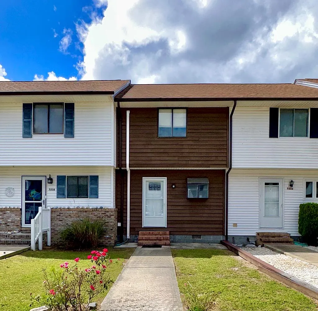 7234 Oak Ridge Pl photo 1