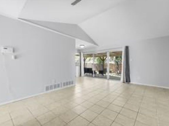5th image of 1108 Autumn Oak Dr