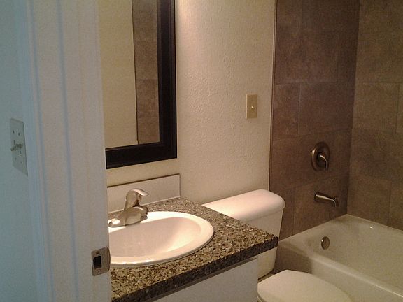 4th image of 8928 13th St NE
