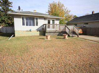 5305 56th St, Taber, AB T1G1L8