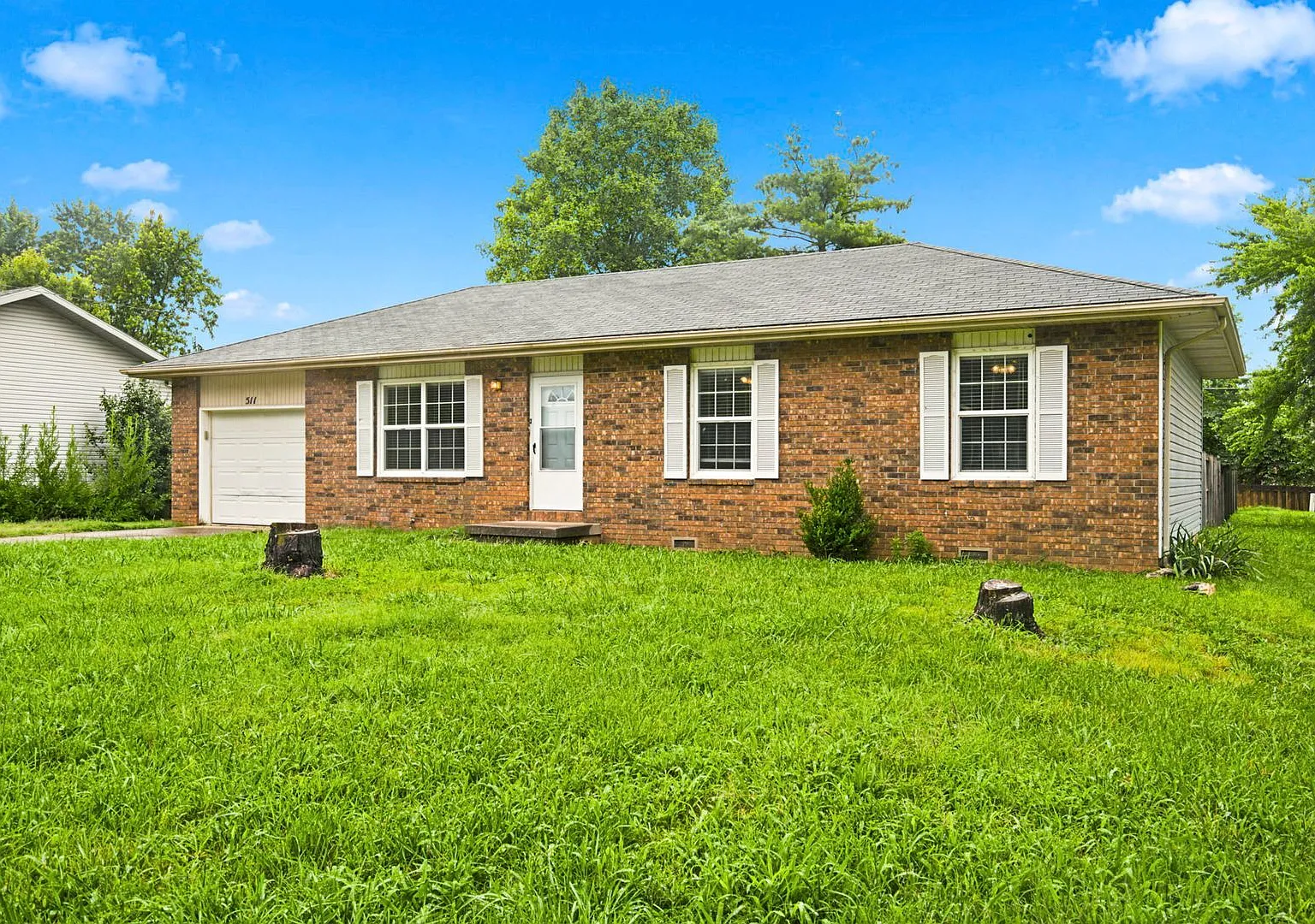 Charming 3 Bedroom Home with Washer & Dryer, Garage & Storage Shed — Photo 3