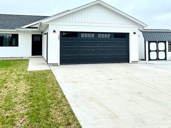 2nd image of 107 Santema St