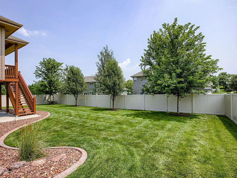 12619 S 83rd St — Photo 25