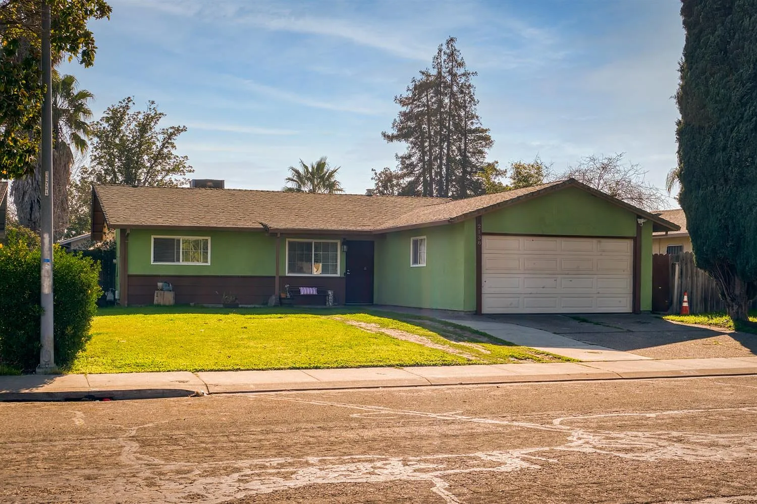 2138 Valmora Dr photo 1