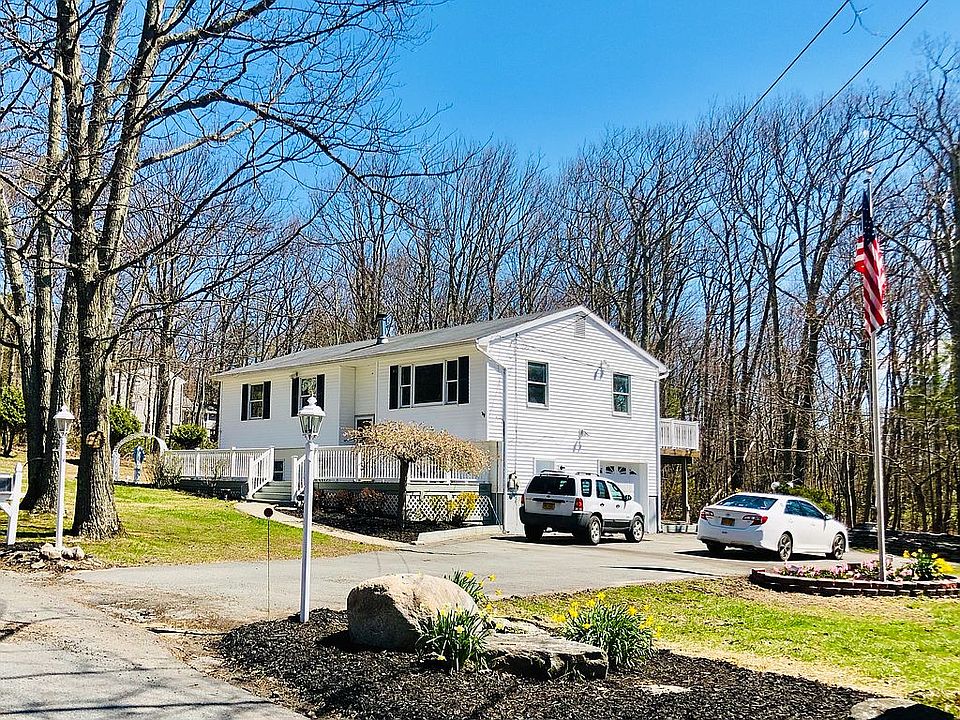 1st image of 132 Greenwood Rd N