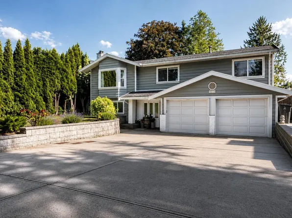 18238 58b Ave, Surrey, BC V3S 5V9