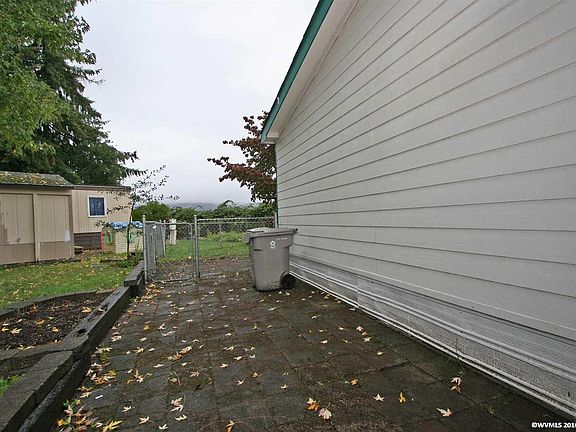 Sideyard