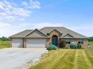 1021 E 145 N, Angola, IN 46703