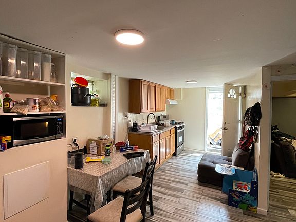 2nd image of 820 Avenue C Floor Basement