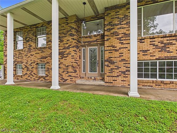 2nd image of 655 Ridgewood Blvd