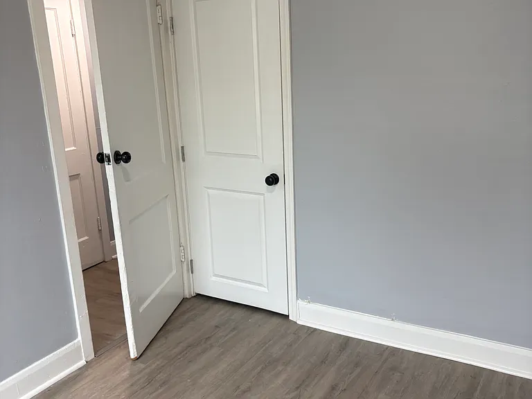 808-814 Nathan Ave #808 — Photo 7