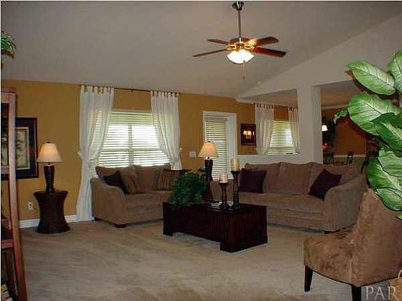 3rd image of 721 Shiloh Dr